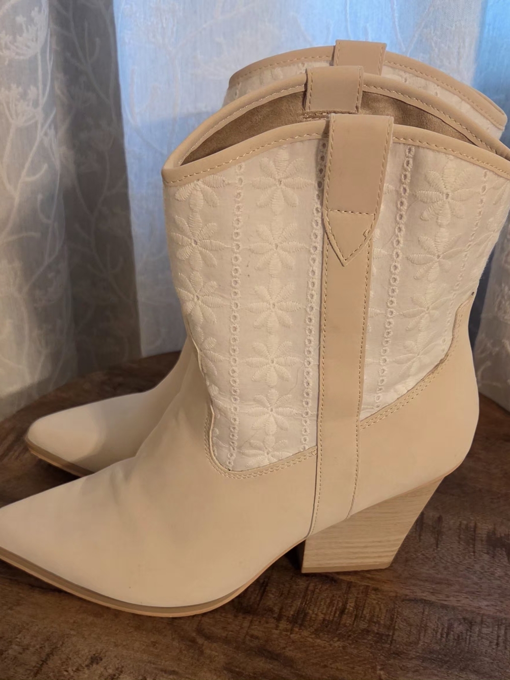 Arula Womens 11 Wide Sutton Floral Embroidered Western Boots Cream Vegan Leather
